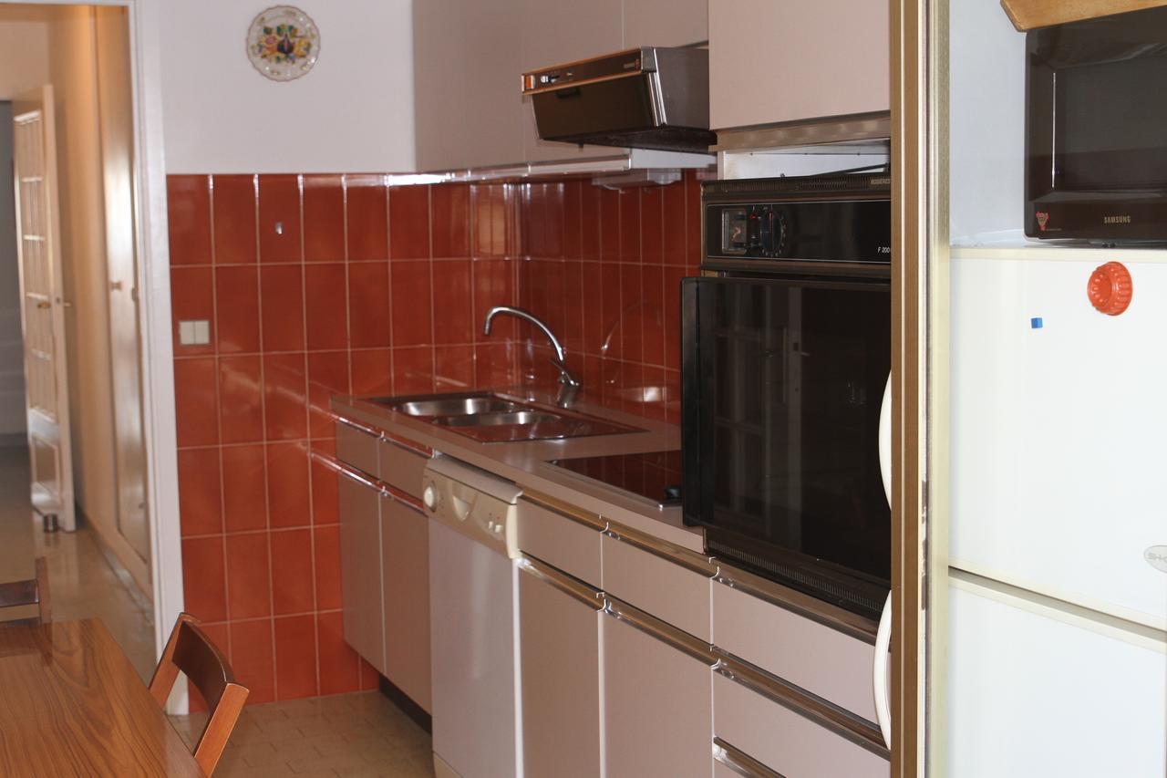 Sea View Apartment *